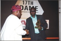 <span  class="uc_style_uc_tiles_grid_image_elementor_uc_items_attribute_title" style="color:#ffffff;">TV documentarist of the year, Deji Badmus of Channels TV</span>